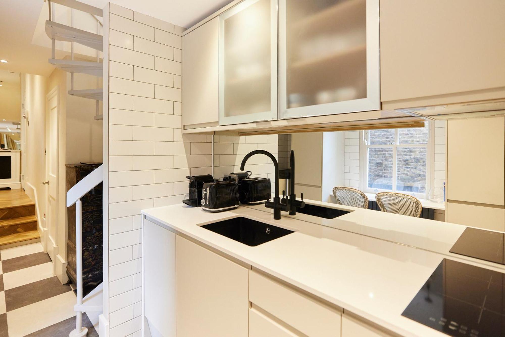 The Designers Suite Kensington - Stylish 1Bdr Flat ลอนดอน ภายนอก รูปภาพ