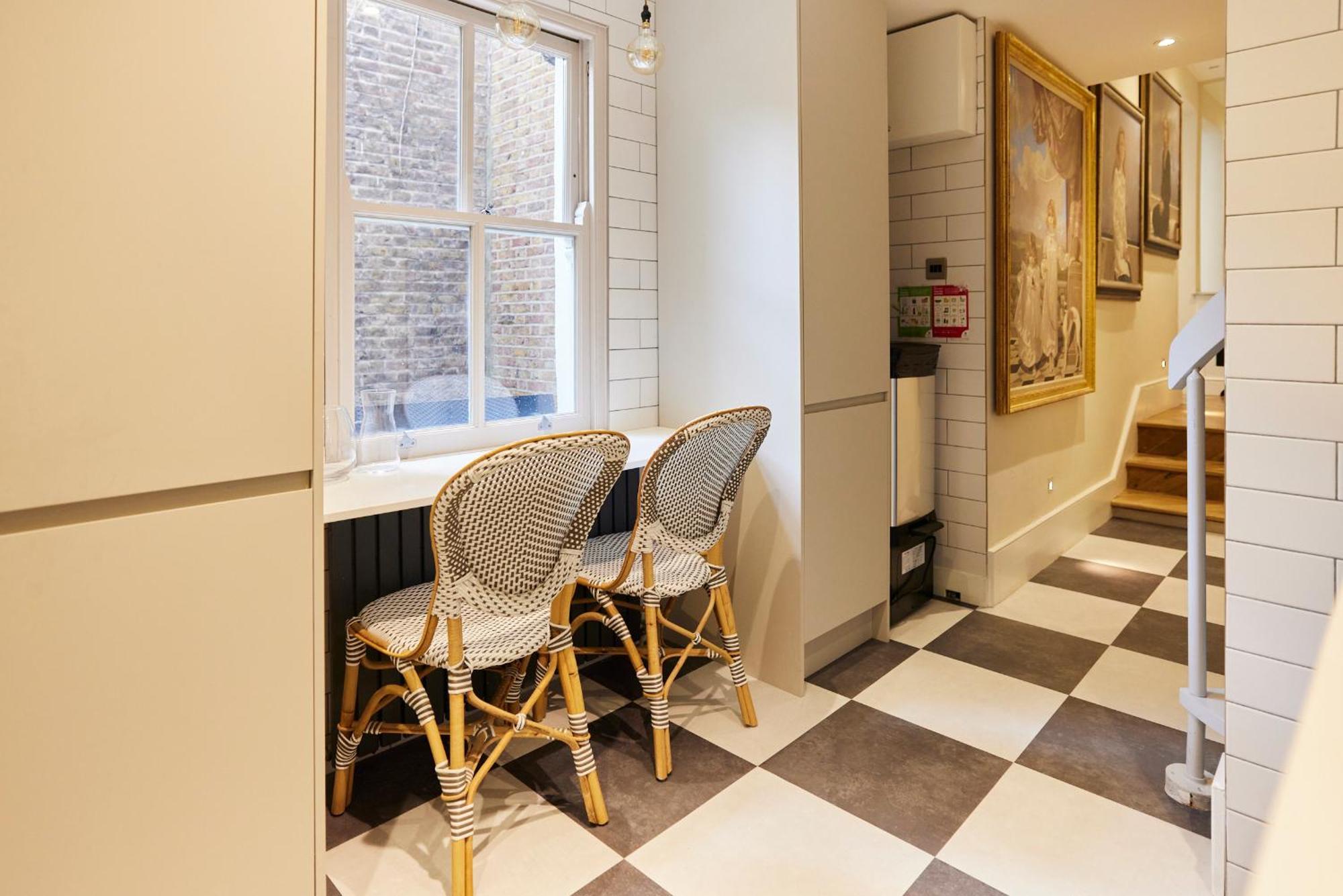The Designers Suite Kensington - Stylish 1Bdr Flat ลอนดอน ภายนอก รูปภาพ